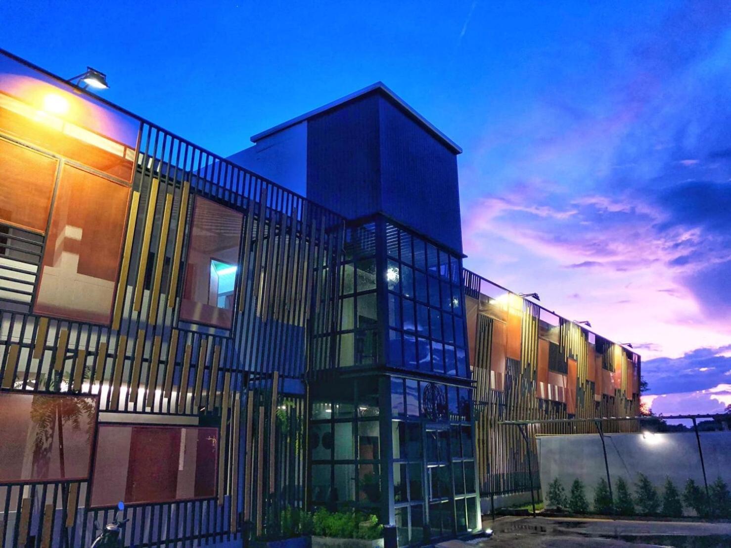 S1 City Hotel Buriram Extérieur photo