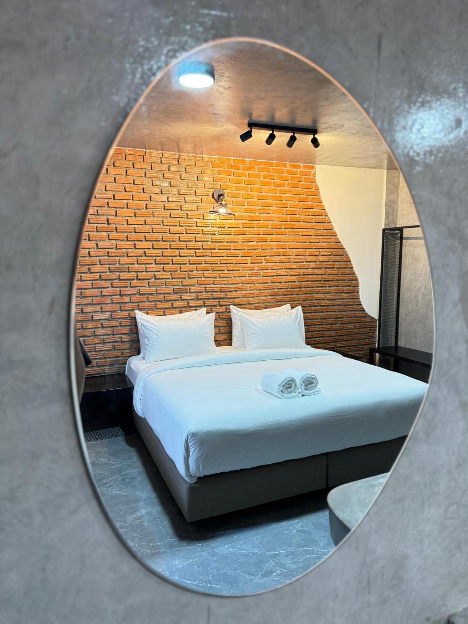 S1 City Hotel Buriram Extérieur photo