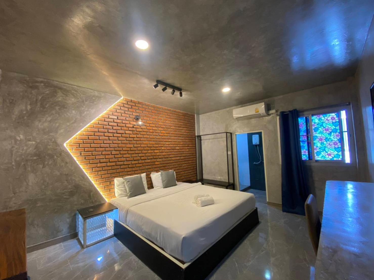 S1 City Hotel Buriram Extérieur photo